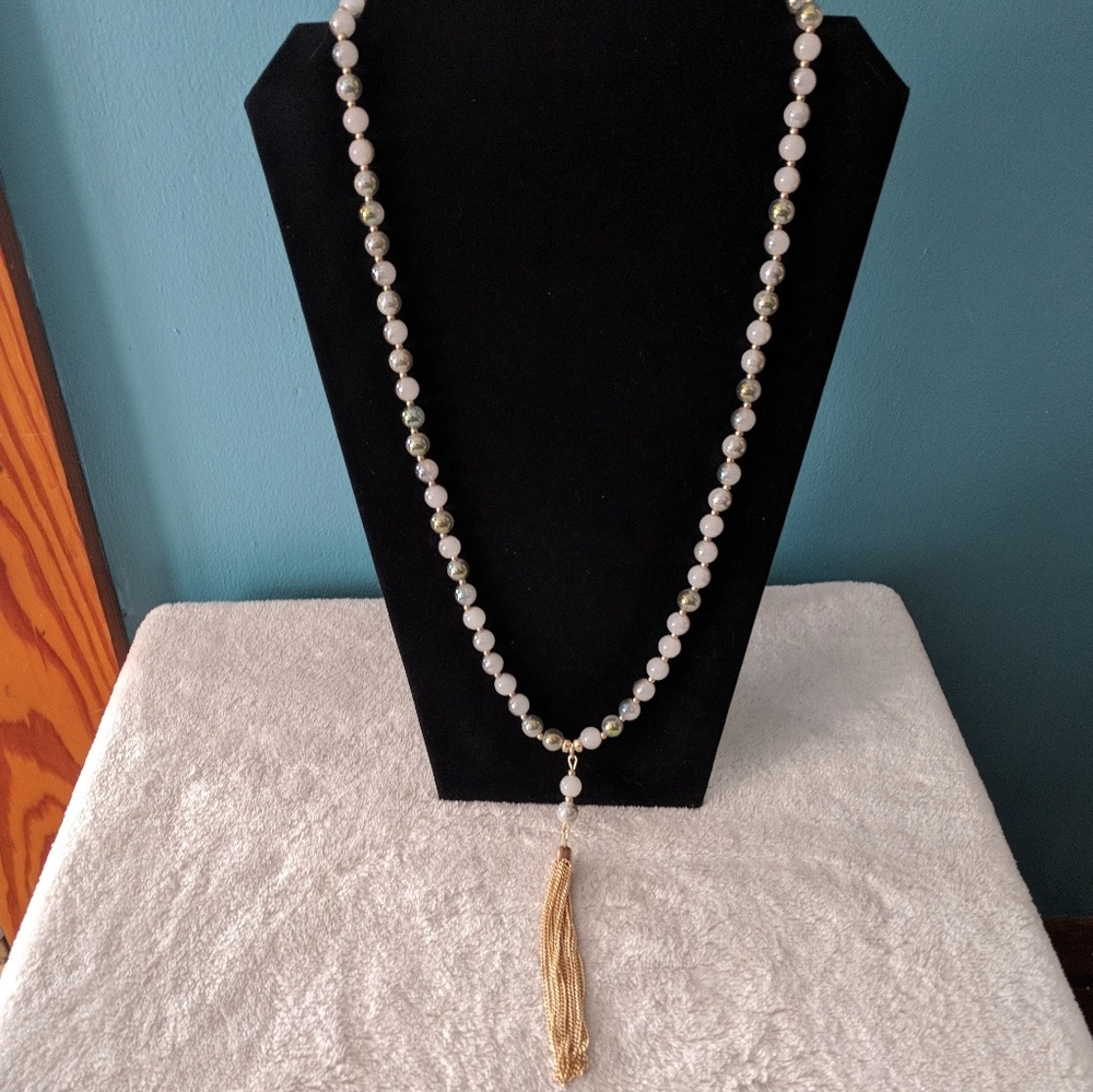 ♦️ B2G1FREE ♦️ Beaded necklace w/ tassel